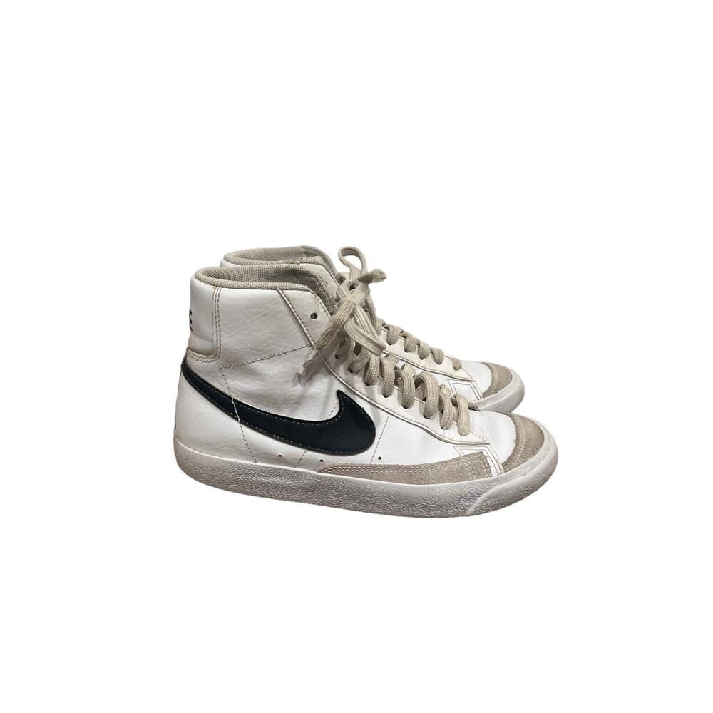Nike, Blazers Hightop, White Sneaker, Black Check, Size 4Y, KB235